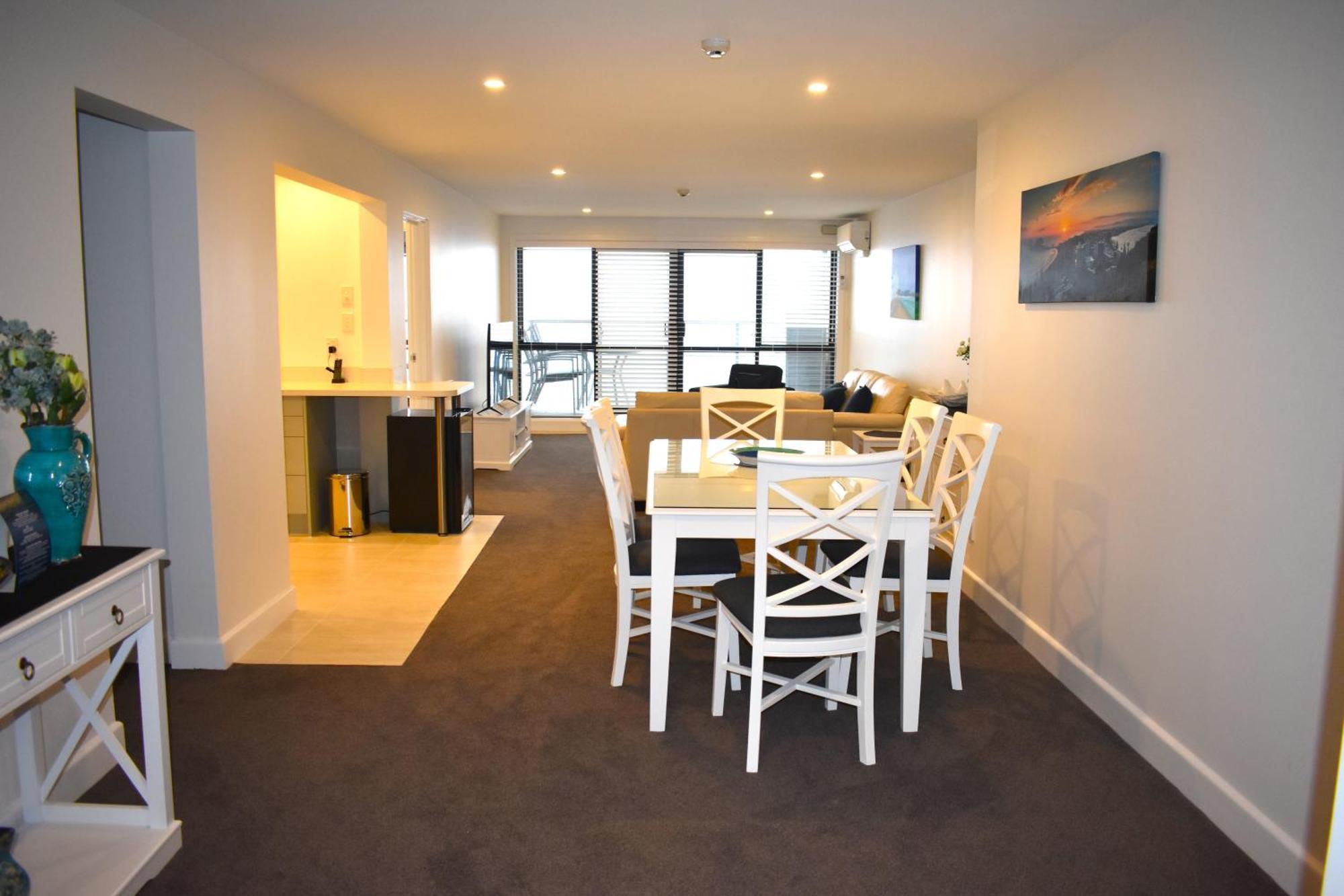 6 On Adams Mount Maunganui Exterior foto